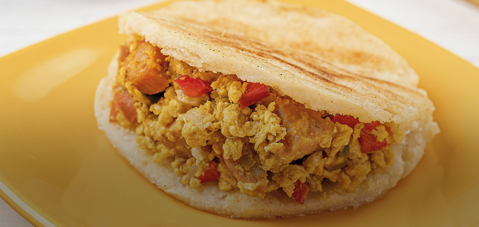 Arepa de Huevos Revueltos